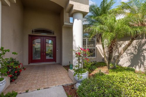 2112 Hammock Park Ct, New Port Richey, FL 34655-4951