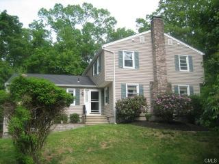 12 Allan Way, Bethel, CT 06801-1611
