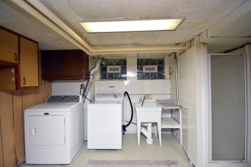 1524 Fallowfield Ave, Pittsburgh PA  15216-3753 exterior