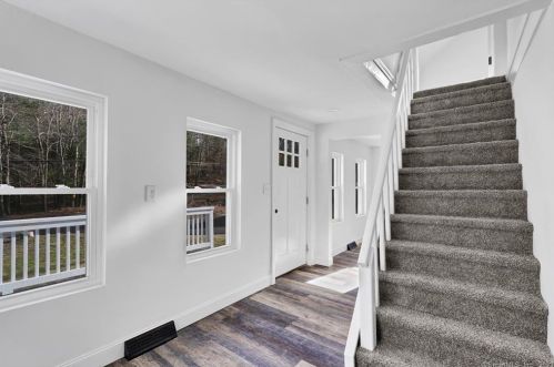 829 Bailey Hill Rd, Killingly CT  06241-1836 exterior