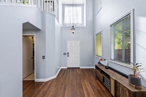 30060 Manzanita Ct, Temecula CA  92591-5546 exterior