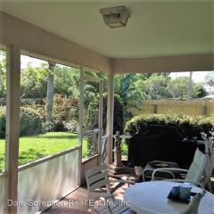 900 10th Ct, Vero Beach FL  32960-4384 exterior