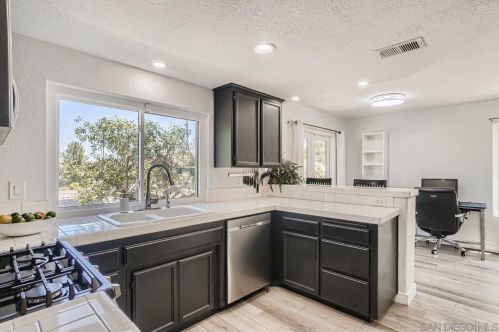 4727 Garfield St, La Mesa CA  91941-5405 exterior