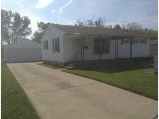 421 Meadow Ln, Troy OH  45373-2223 exterior