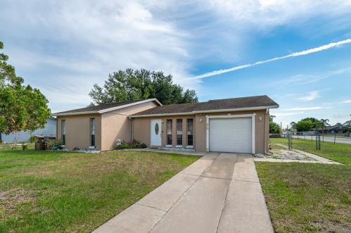 99 Corena Ct, Kissimmee, FL 34743-7505
