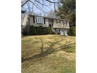 70 Aldorisio St, Watertown, CT 06779-1102