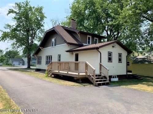 121 Poulson Ave, Almora, MN 56551-4301