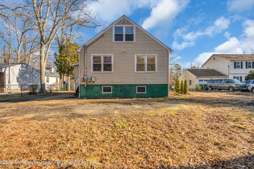 237 Cassville Rd, Jackson Twp NJ  08527-4717 exterior