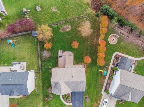 103 Twin Oaks Dr, Beaver Falls, PA 15010-8470