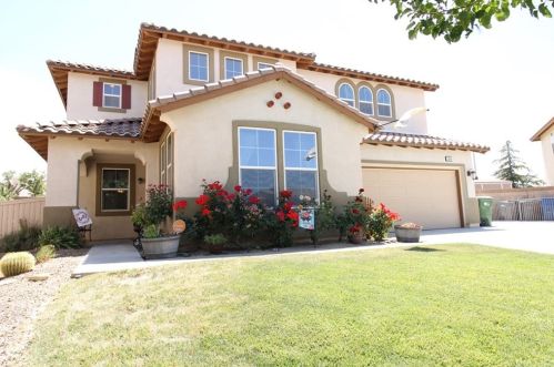 3848 Avenue, Lancaster, CA 93536