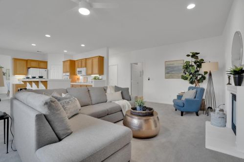 437 Creekside Dr, Grayson CA  95363-8834 exterior