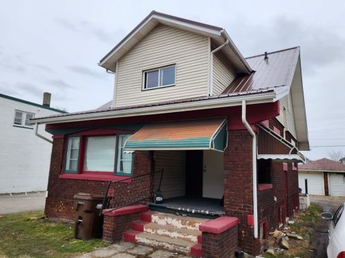 369 Stambaugh Ave, Hermitage, PA 16146-4157