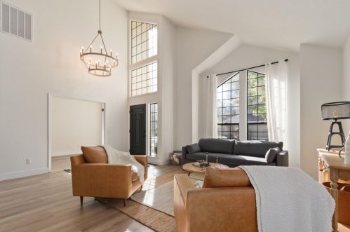 2121 Campton Cir, Rancho Cordova CA  95670-8348 exterior