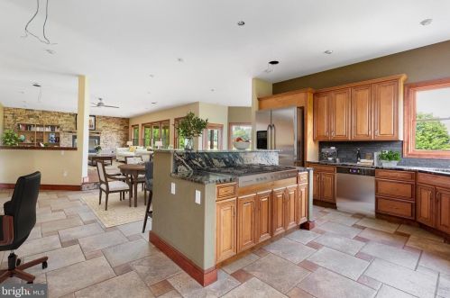 8319 Chester Rd, Germansville, PA 18053-2639