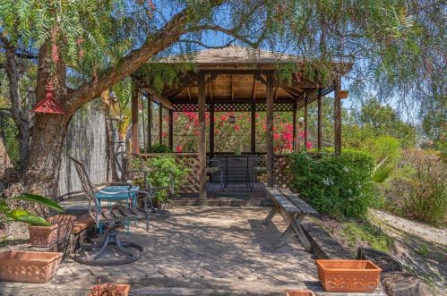 3724 Catamarca Dr, San Diego CA 92124-3405 exterior