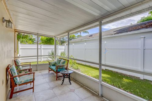 1281 Slash Pne Cir, West Palm Beach FL  33409-7086 exterior