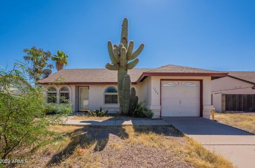 1757 Shasta St, Casa Grande, AZ 85122-5753