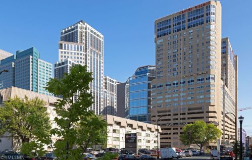 433 7th St, Minneapolis MN 55415-1626 exterior