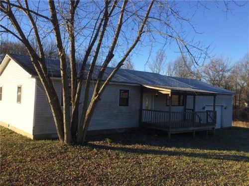 6001 Ed Harsch Rd, Nineveh, IN 46164-9332