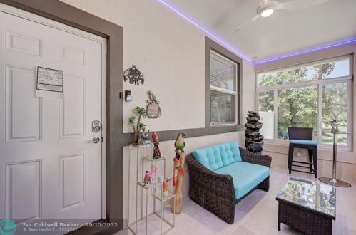 350 2nd Ave, Dania Beach FL  33004-4153 exterior