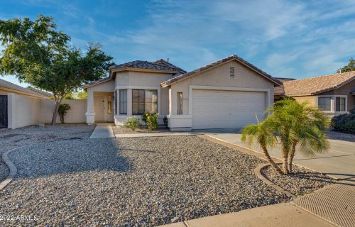 3271 Woodside Way, Gilbert, AZ 85297-9335