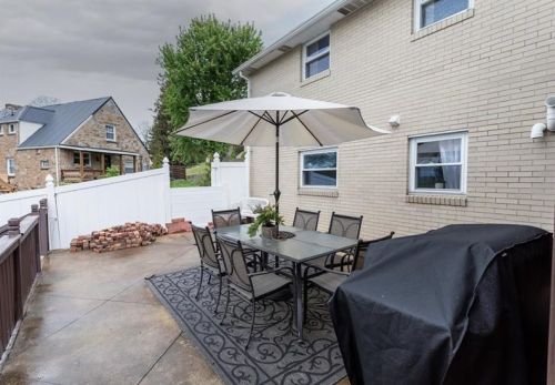 1104 Birch St, South Connellsville, PA 15425-4916
