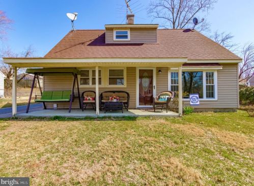 568 Wilk Dr, Yardley, PA 19067-6820