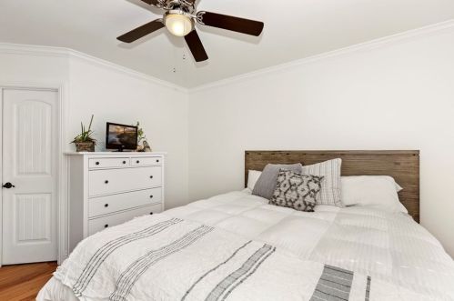 846 Berkeley Ct, Ontario CA  91762-2218 exterior