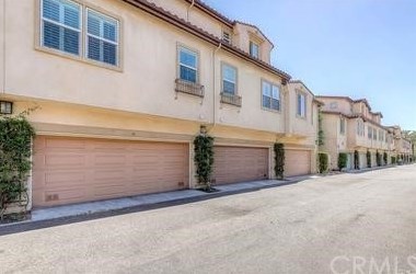80 Preston Ln, Buena Park, CA 90621-8428
