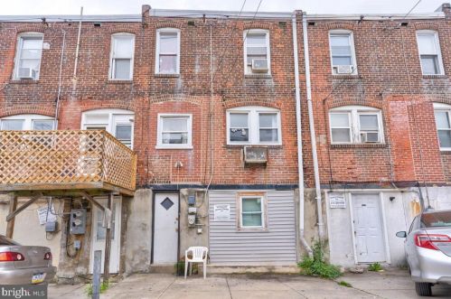 6617 Guyer Ave, Philadelphia PA 19153-2406 exterior