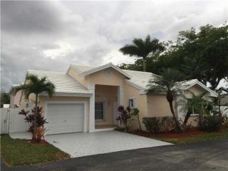 11226 62nd Ln, Miami, FL 33173-1069