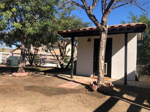 17430 7 Spg Way, Riverside CA 92504-9454 exterior