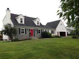 46 Isham Cir, Saint George, VT 05495-8107