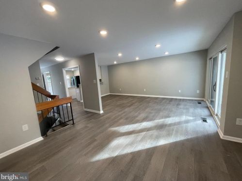 11715 Newbridge Ct, Herndon, VA 20191-3503