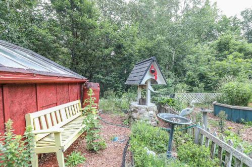 4070 Washington Rd, Washington NH  03280-3231 exterior