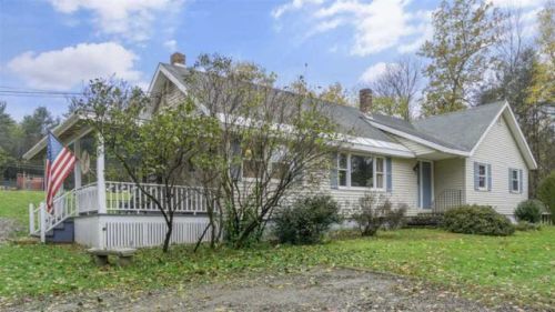47 Bradford Rd, Sunapee, NH 03782-3522