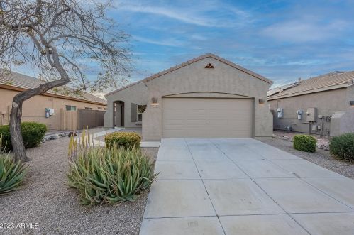 15424 172nd Ave, Sun City, AZ 85388-0220