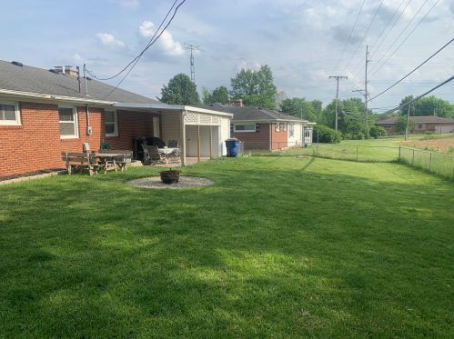 5015 Ridgewood Rd, Springfield OH  45503-5706 exterior