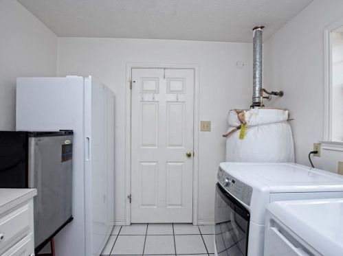 405 Rockmoor Dr, Georgetown TX 78628-8841 exterior