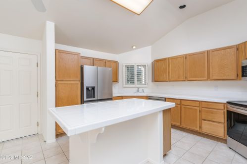 10830 Eagle Eye Pl, Tucson AZ 85737-9073 exterior