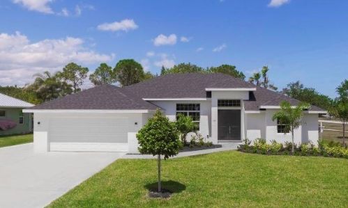 3024 Galt Cir, Fort Pierce, FL 34984-6339