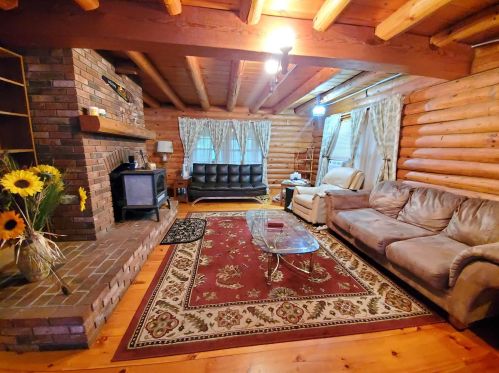 163 Jones Hill Rd, Enfield NH  03748-3307 exterior