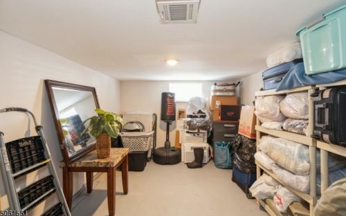 55 Charles St, Roselle Park NJ  07204-2258 exterior