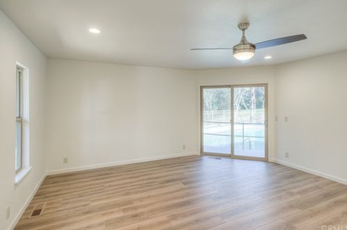 15 Woodcrest Dr, Oroville CA  95966-5518 exterior