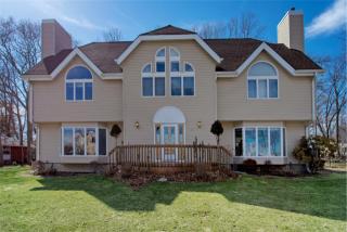 185 Inlet Ln, Greenport, NY 11944-2432