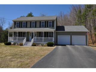 19 Elm Dr, Weare, NH 03281-4238