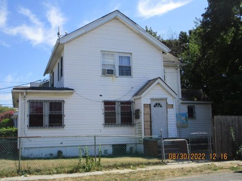 220-02 133rd Ave, Jamaica, NY 11413-1227