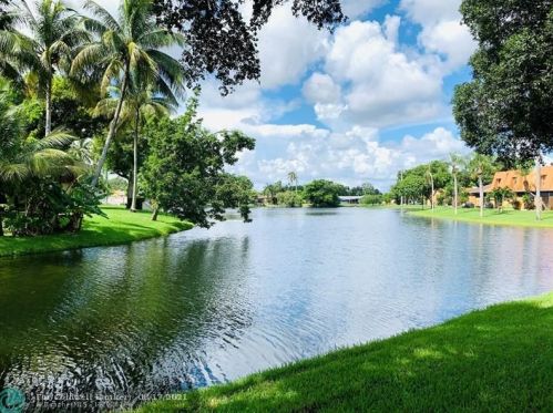 9022 14th Ct, Hollywood, FL 33024-4601