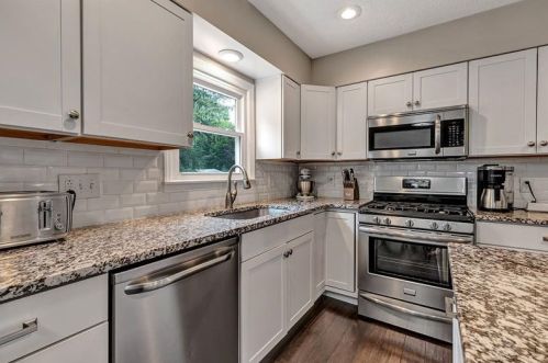 1503 Darlington Rd, Beaver Falls PA  15010-2551 exterior