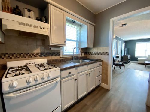 53 Harrison Blvd, Valpo IN  46383-3407 exterior